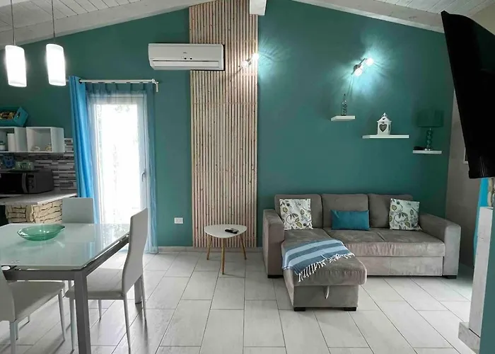 Aurea In Castiadas Дом отдыха *